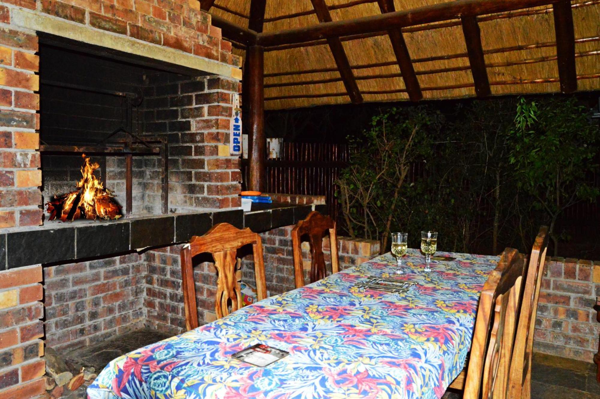 Bona Ngwenya Lodge & Safaris マールロス・パーク エクステリア 写真