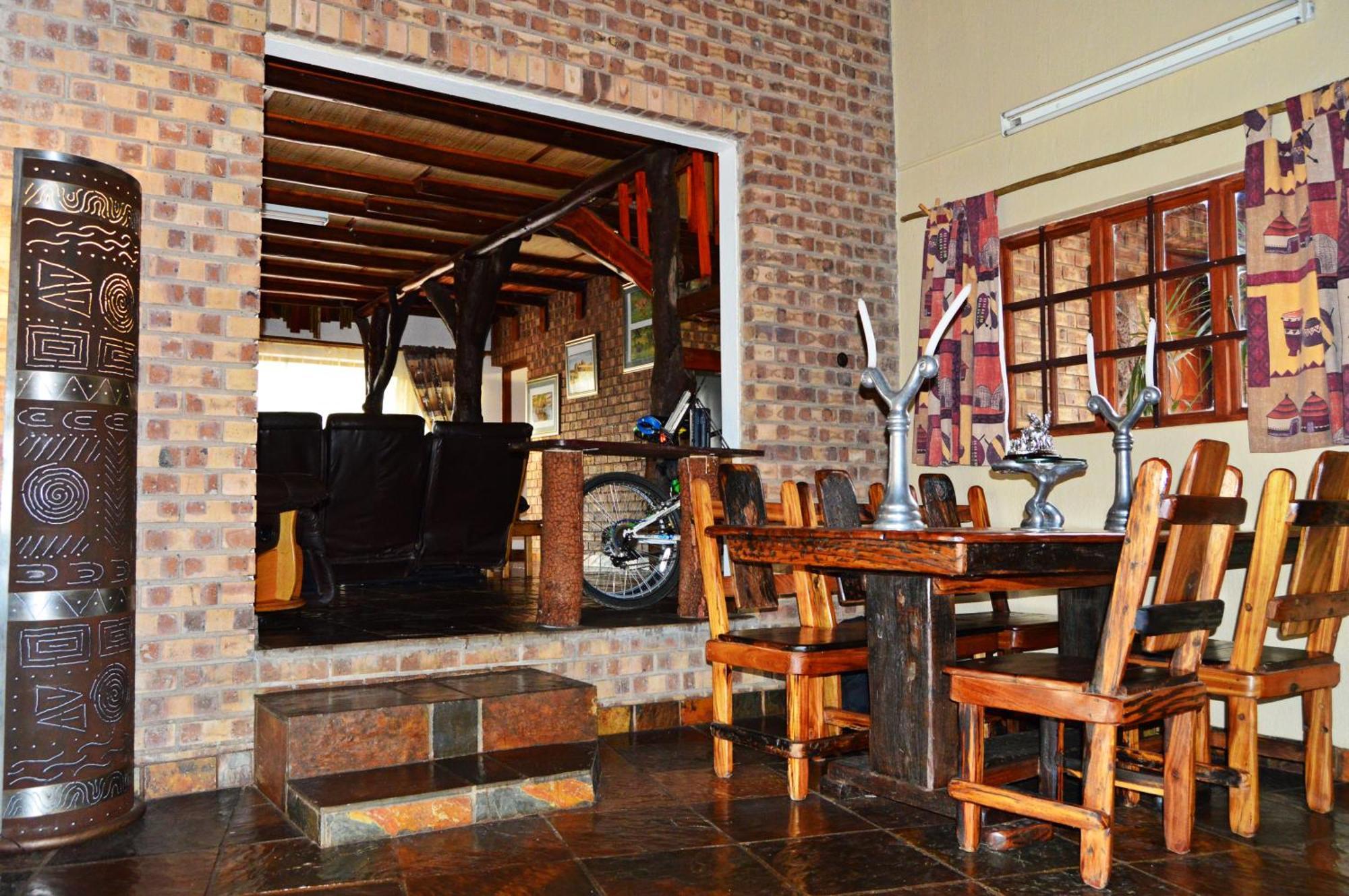 Bona Ngwenya Lodge & Safaris マールロス・パーク エクステリア 写真